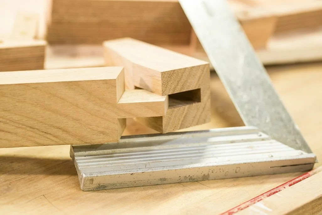 Assemblage tenon-mortaise, détail d un ouvrage Arcobois