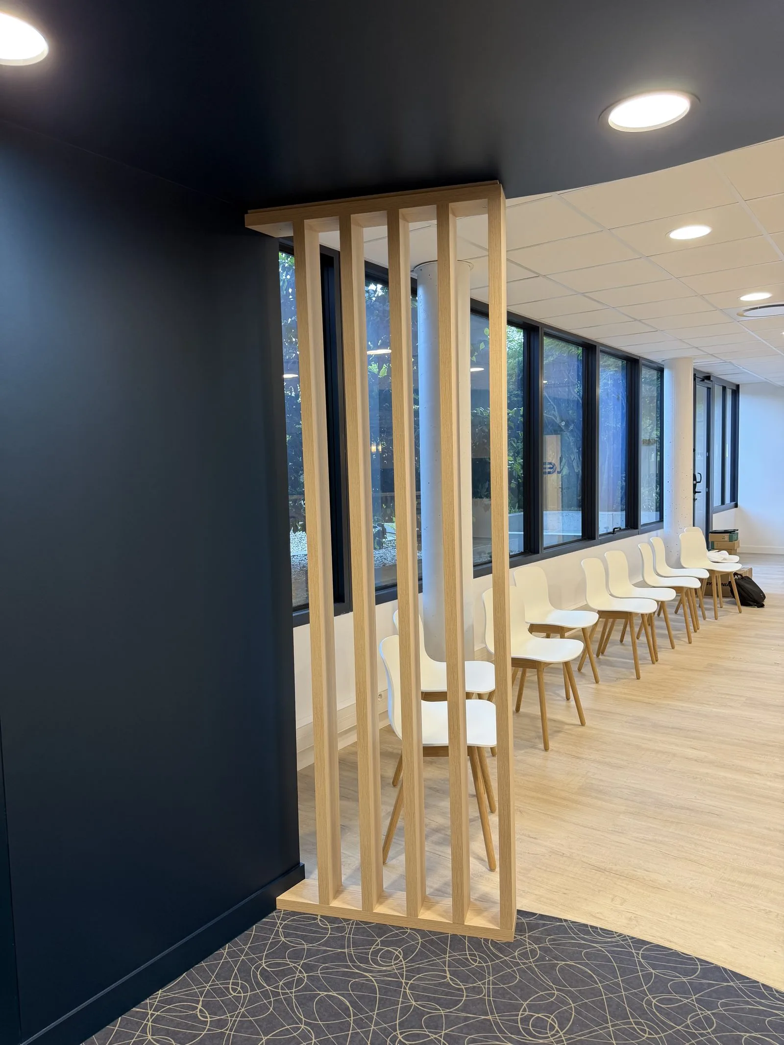 Espace de restauration, CCI Nantes Saint-Nazaire, réalisation Arcobois