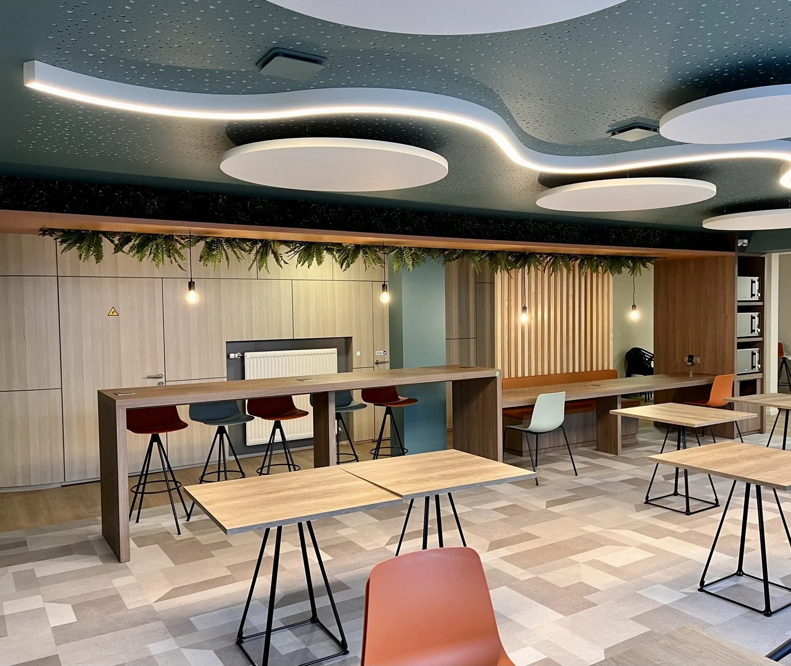Espace de travail Noveha, réalisation Arcobois