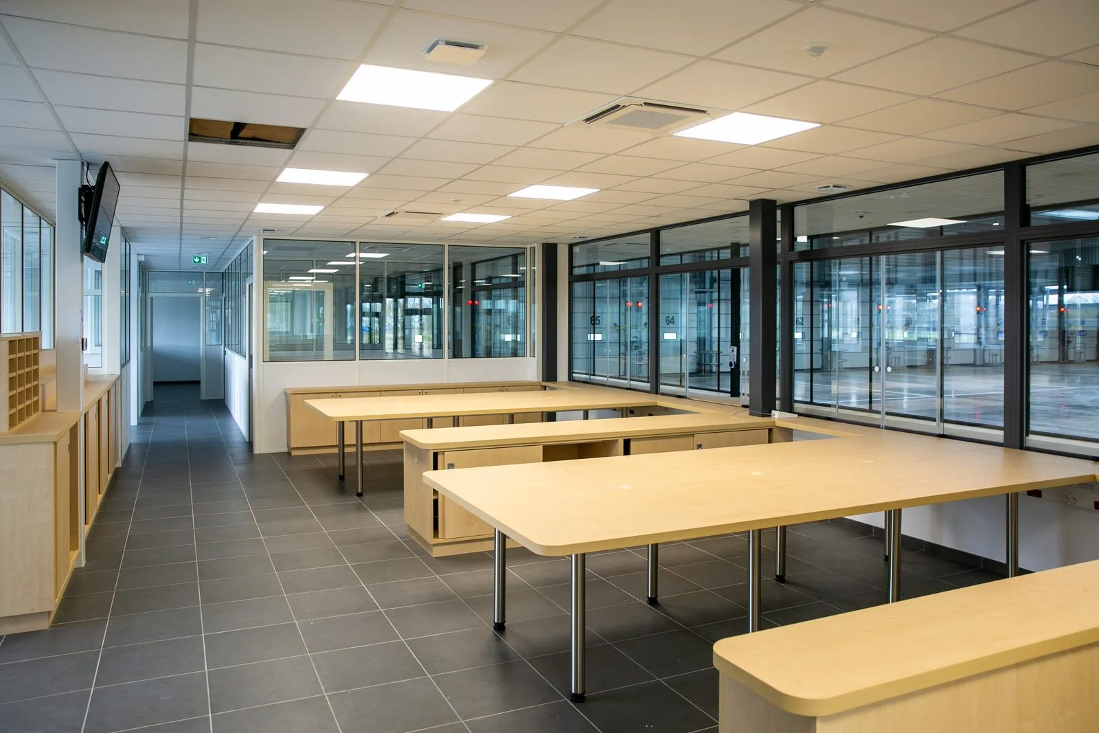 Bureaux d'une plateforme logistique à Angers, réalisation Arcobois