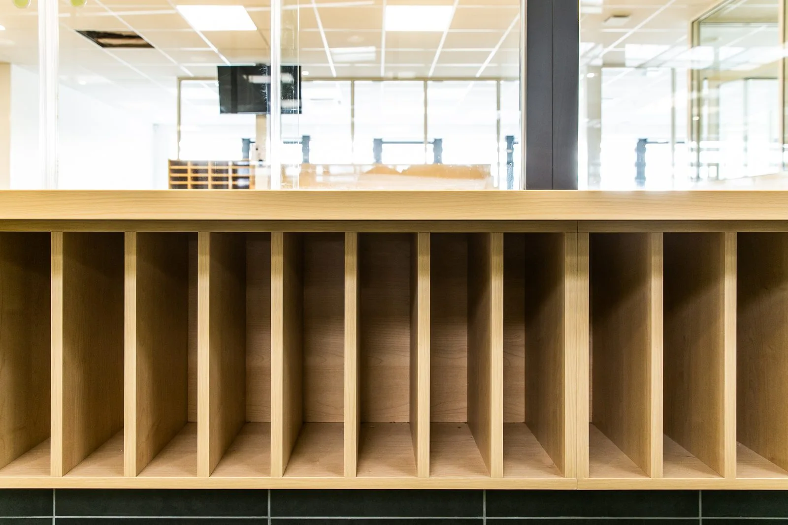 Bureaux d'une plateforme logistique à Angers, réalisation Arcobois