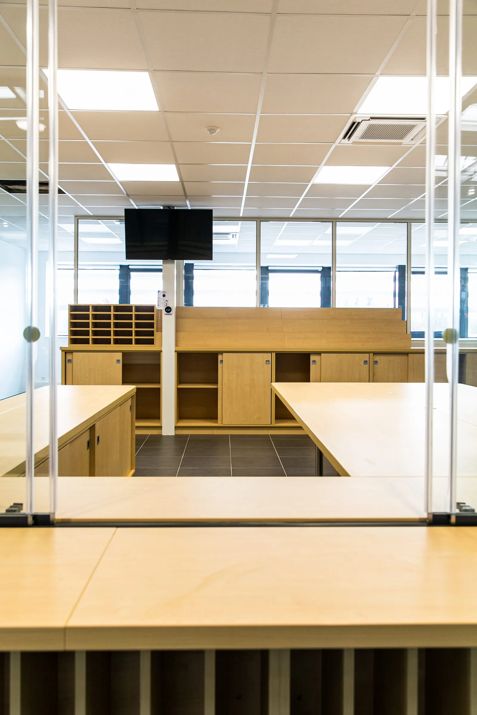 Bureaux d'une plateforme logistique à Angers, réalisation Arcobois