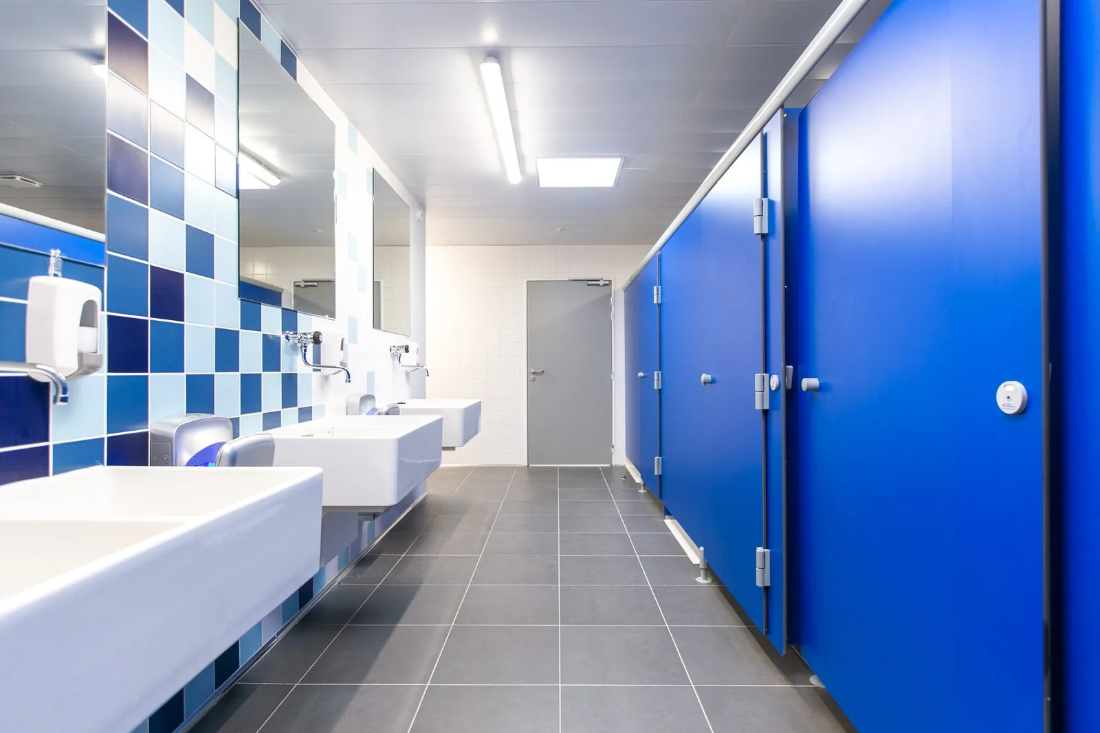 Bureaux d'une plateforme logistique à Angers, réalisation Arcobois