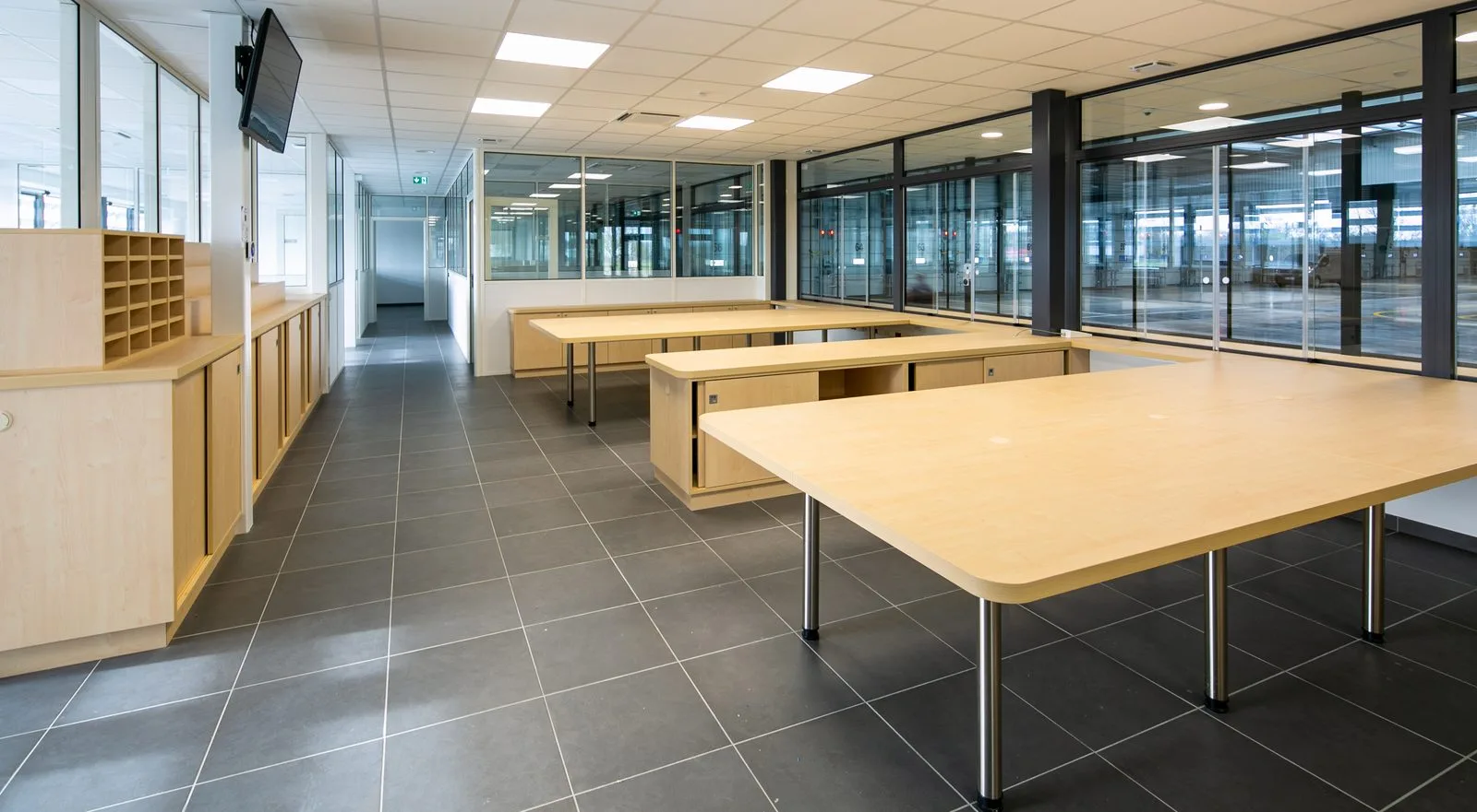 Bureaux d'une plateforme logistique à Angers, réalisation Arcobois